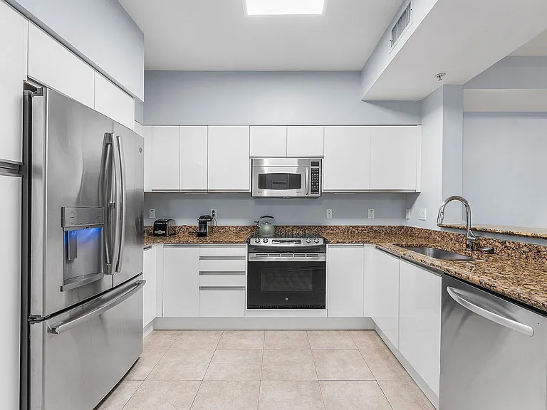 233 S Federal Hwy #308 — Photo 7