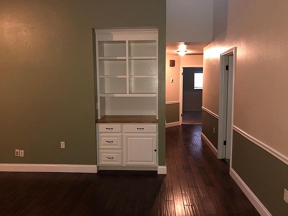 4th image of 8527 Athenian Dr