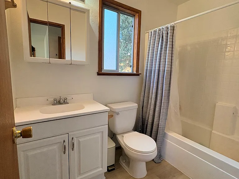 344 Downey Dr — Photo 21