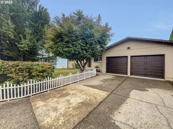 13279 Fortuna Ct, Oregon City, OR 97045