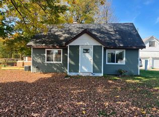 N7961 Mohheconnuck Rd, Bowler, WI 54416