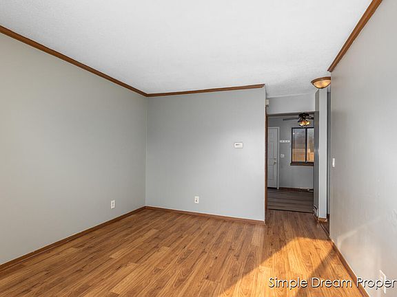 3rd image of 2211 Newark Ave SE #5