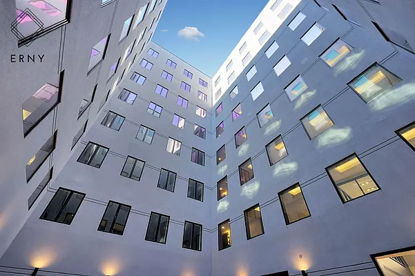 Rented by Pinn Realty | media 4