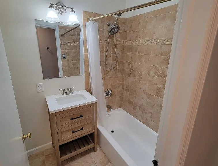 34 Main St #3 — Photo 11