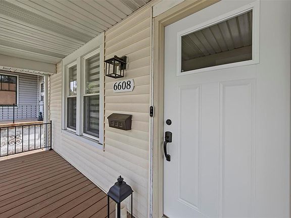 3rd image of 6608 Odell St