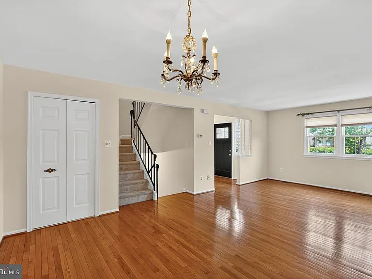 7481 Jayhawk St — Photo 6