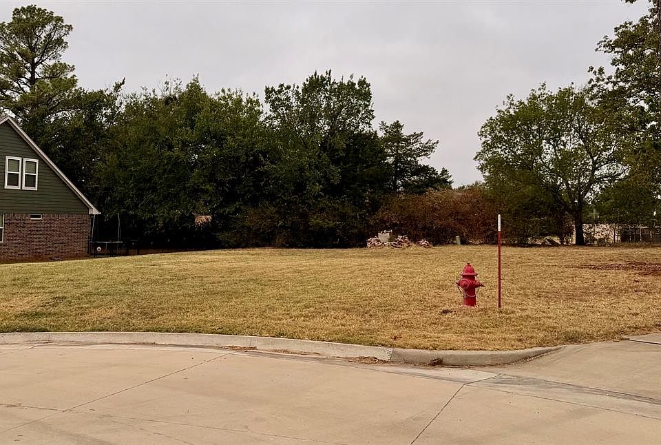 2nd image of 1812 Larkin Ln Lot 3