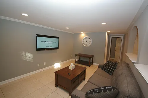 865 Virginia Cir NE #2 Photo 1