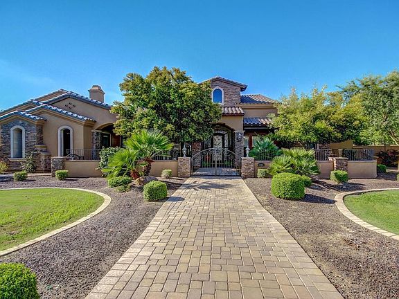 5th image of 2086 E Pickett Ct