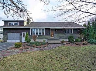 532 Alexander Dr, Rotterdam Junction, NY 12150