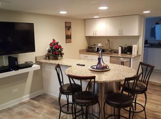 6224 W Balmoral Ave APT 1B, Chicago, IL