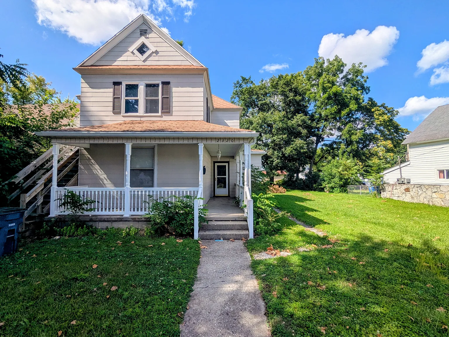2 bed, $800 — Photo 1