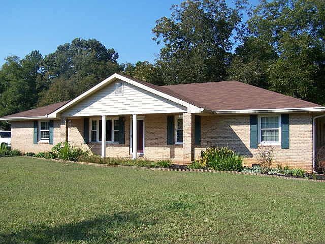 2nd image of 70 Price Dr W