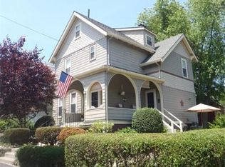 11 Belmont Pl, Melrose, MA 02176