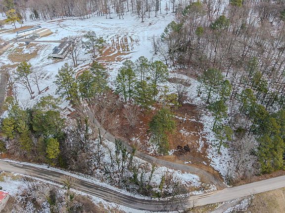 4th image of 1046 Devotie Rd