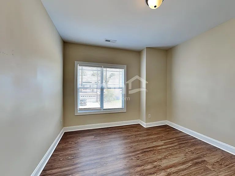 518 Dawley Dr — Photo 14
