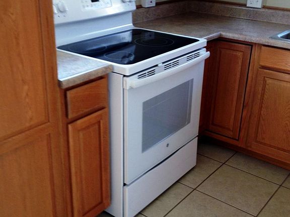 UPGRADED RANGE / OVEN