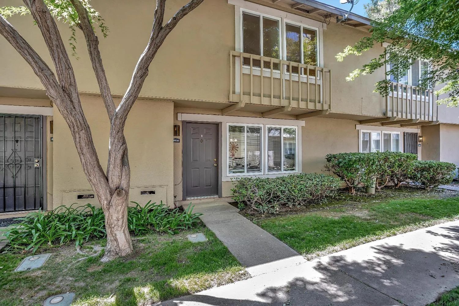 8824 La Riviera Dr Unit C photo 1