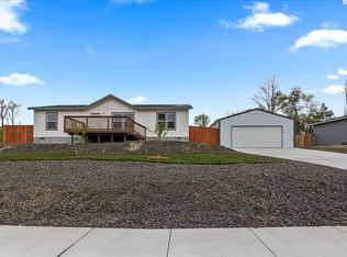 1304 Edith Ave, Benton City, WA 99320