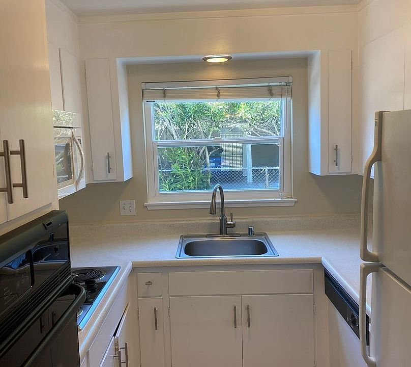 1st image of 596 La Conner Dr APT 6
