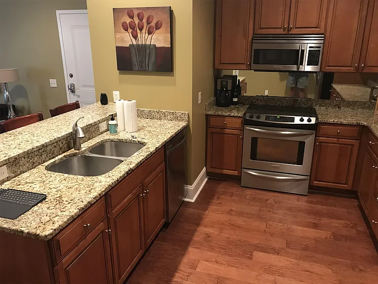 425 E McDonough St #101 — Photo 6