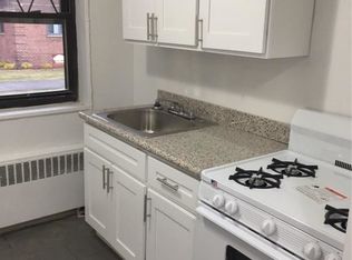 16509 85th Ave, Jamaica, NY 11432