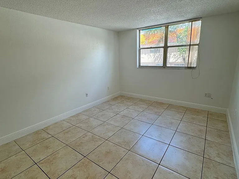 1805 Sans Souci Blvd — Photo 3