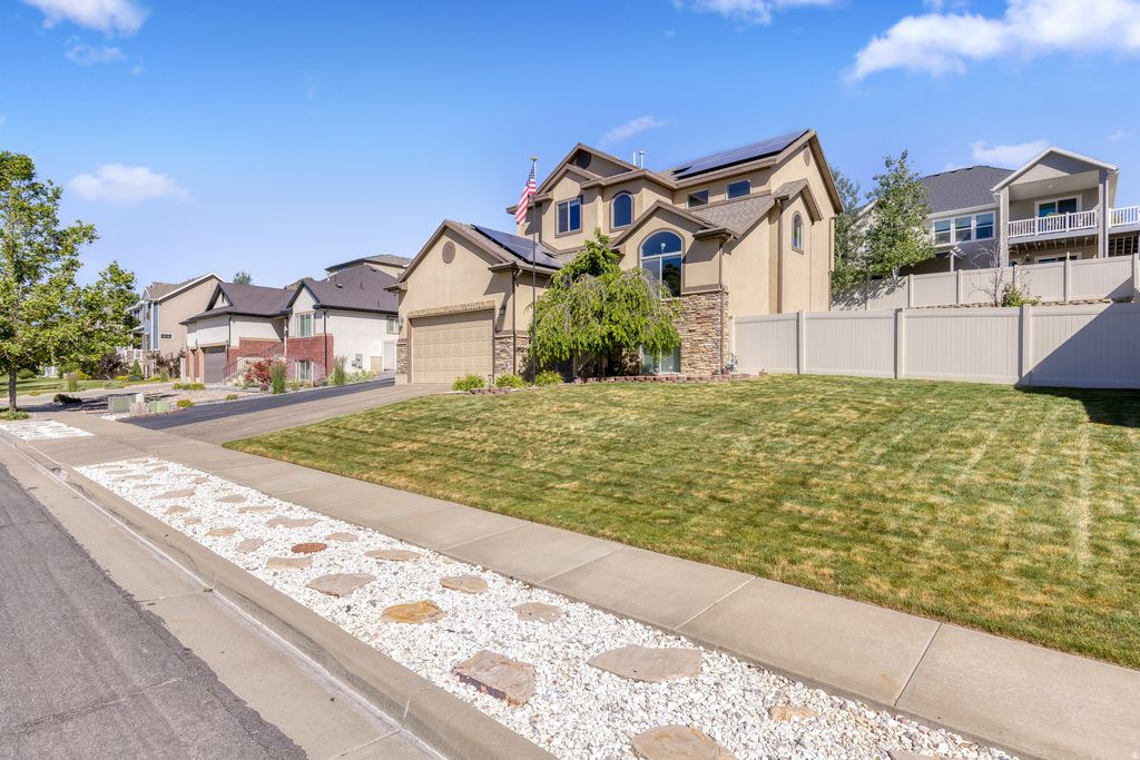 2005 E Redtail Way N, Layton, UT - View 3