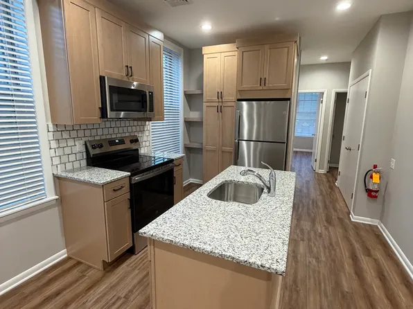 47 Bridge St #4, Lambertville, NJ 08530
