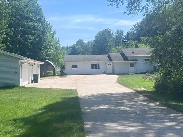 8671 Thirteen Mile Rd, Bear Lake, MI 49614