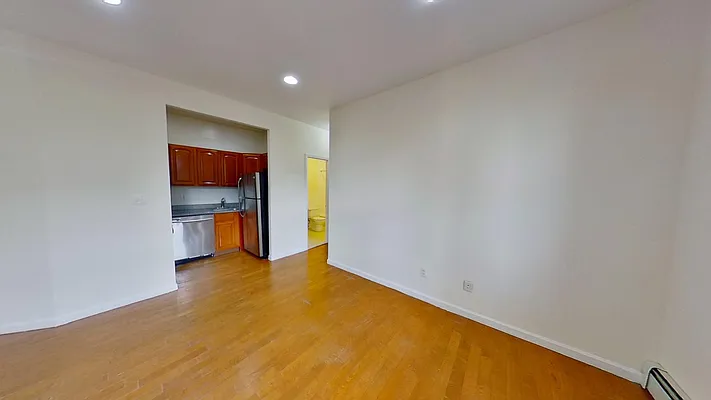 Rented by SAFEGUARD REALTY PARTNERS LLC | media 19