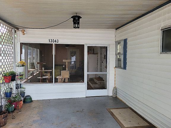 2nd image of 13043 Lemon Ave