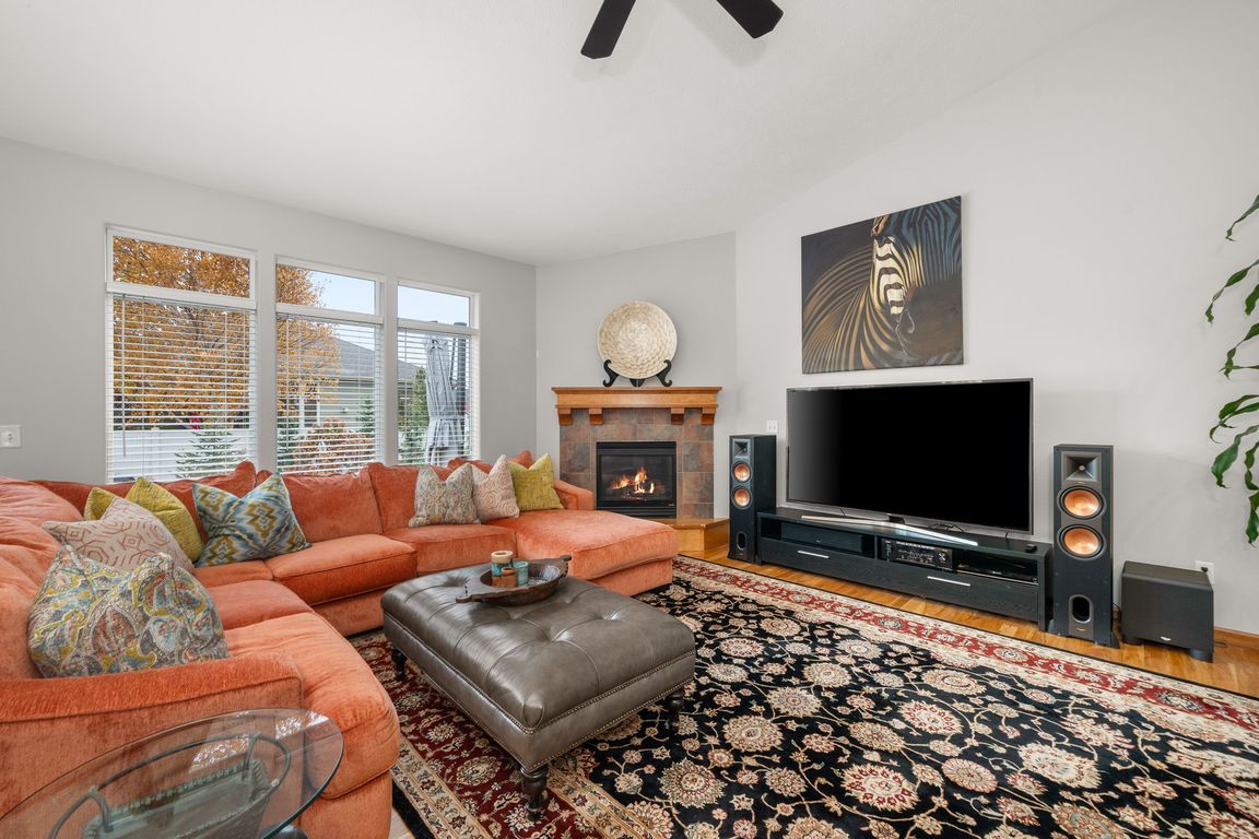 next background image