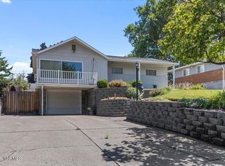 305 N 28th Ave, Yakima, WA 98902