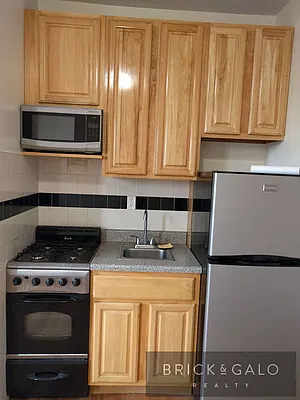 Rented by BRICK & GALO REALTY CORP | media 29