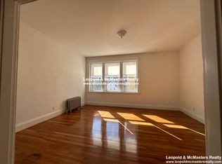 85 Winchester St APT 3, Brookline, MA 02446