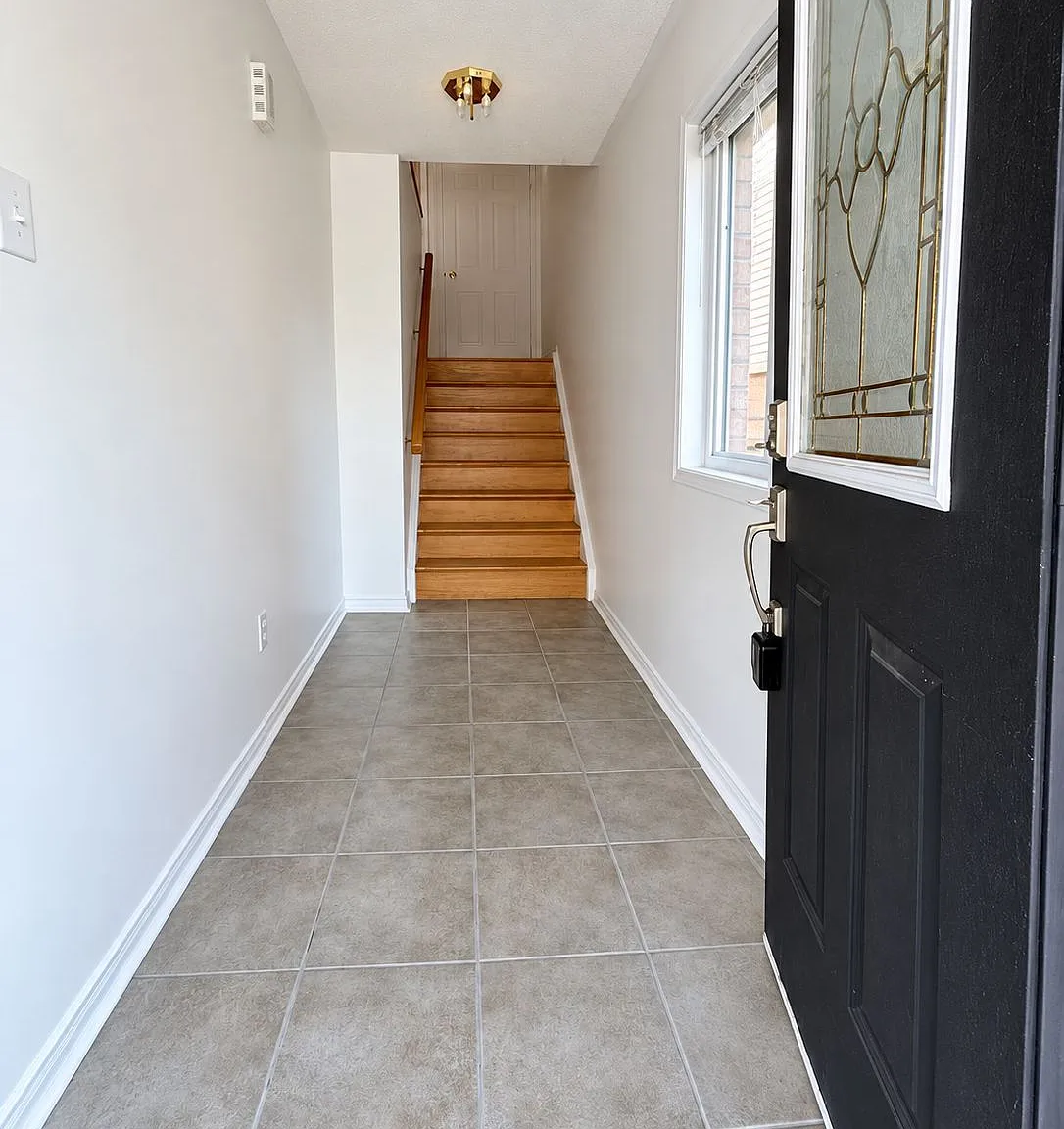 3 bed, $3,000 — Photo 4