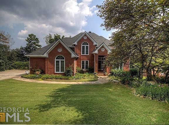 2nd image of 780 Oak Trail Dr