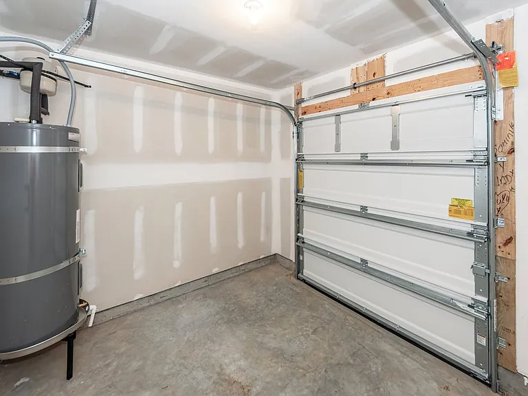 4633 Forest Hills Dr #1303 — Photo 7