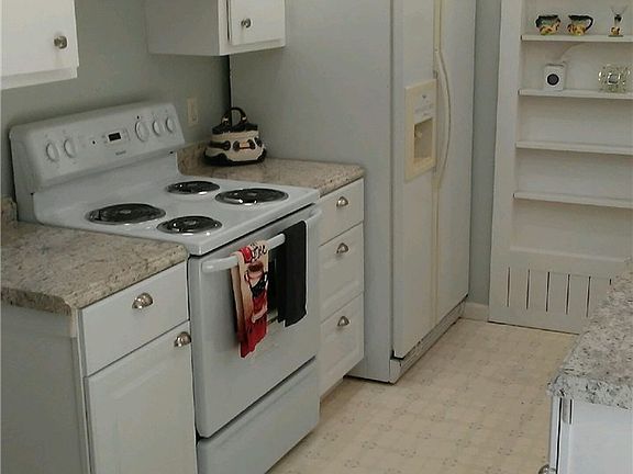 5th image of 13930 Jefferson Way