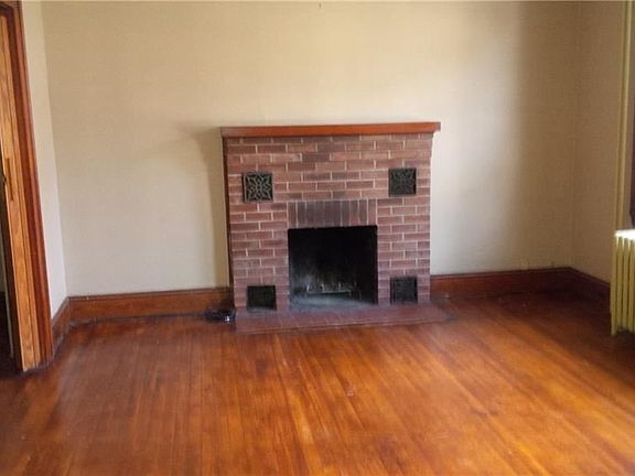 4th image of 21 Walnut Ave