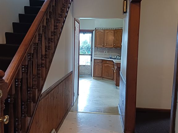 5th image of 77 12th St