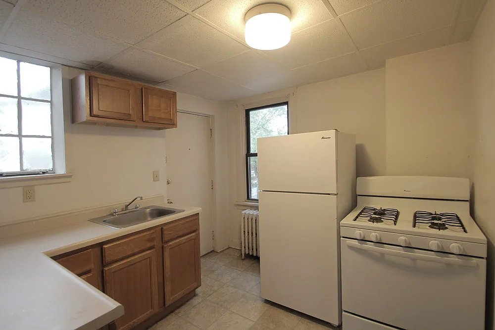 2 bed, 1147 sqft, $1,300 — Photo 2