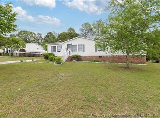 109 Londontown Dr, Spring Lake, NC 28390