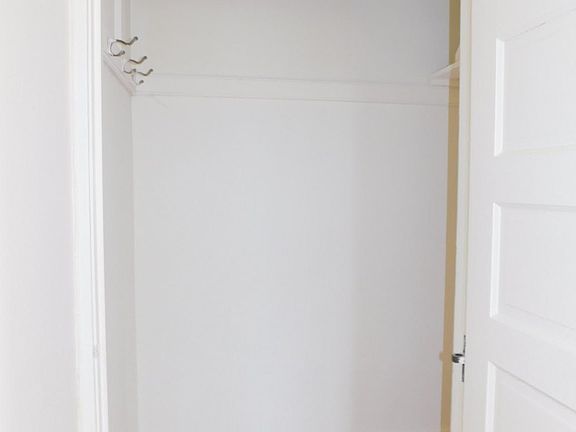 4th image of 1804 Central St Floor 1