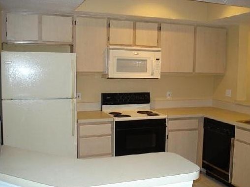 5th image of 735 SW 148th Avenue #1714