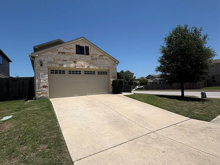 3800 Kennedy Grace Ln — Photo 31