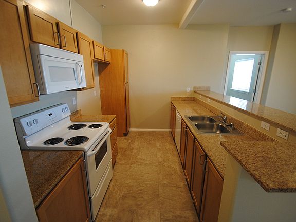 2nd image of 4200 E Commerce Way Unit 513