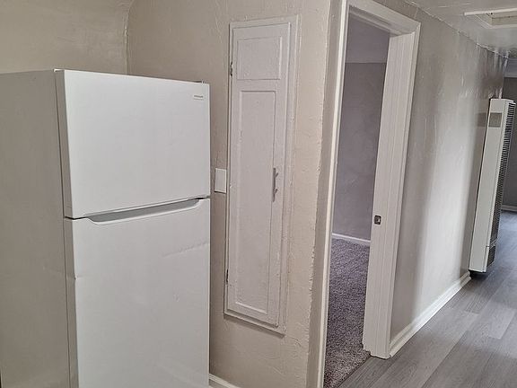 4th image of 2553 Lexington St APT E