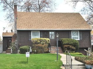 216 Monroe Ave, River Edge, NJ 07661